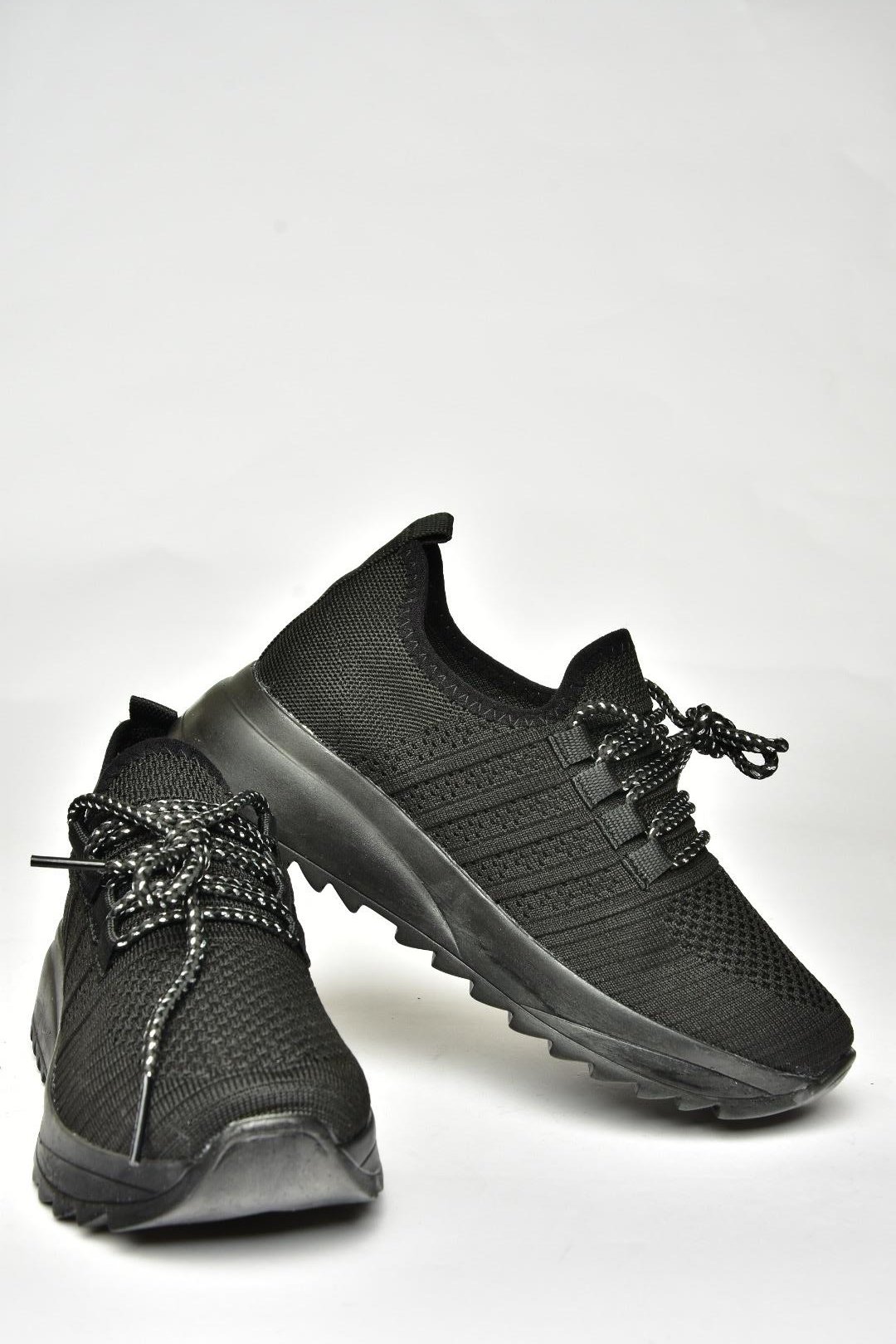 U702101204 Siyah/Siyah Kumaş Spor Ayakkabı Sneakers