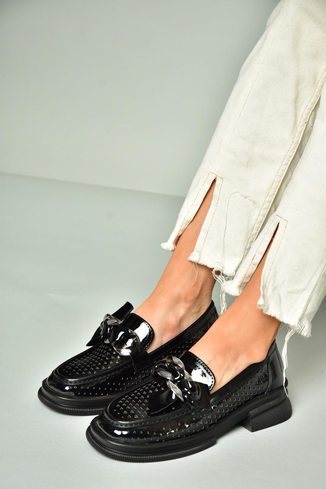 U704137508 Siyah Rugan Loafer Makosen Kadın Ayakkabı