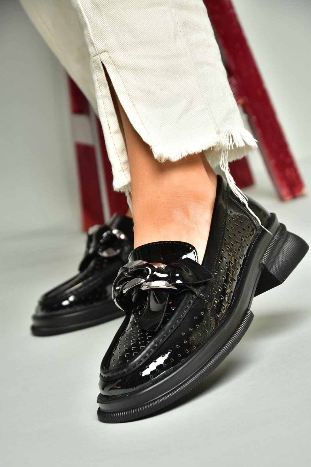 U704137508 Siyah Rugan Loafer Makosen Kadın Ayakkabı