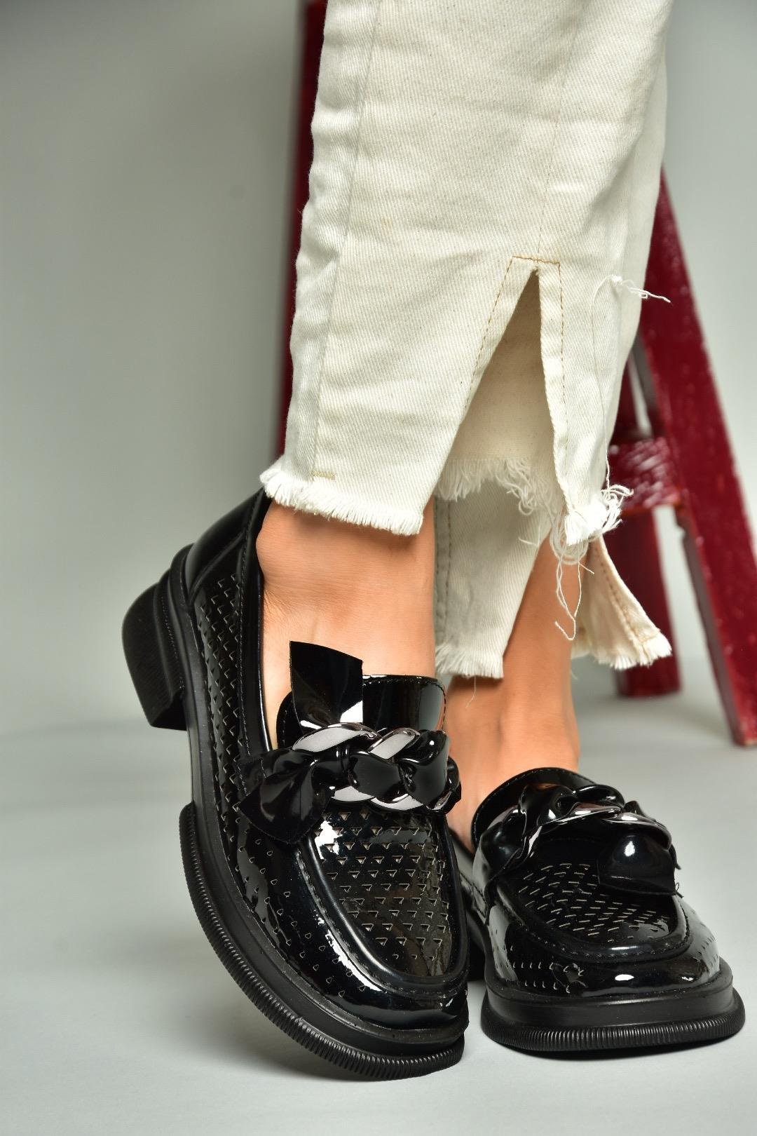 U704137508 Siyah Rugan Loafer Makosen Kadın Ayakkabı