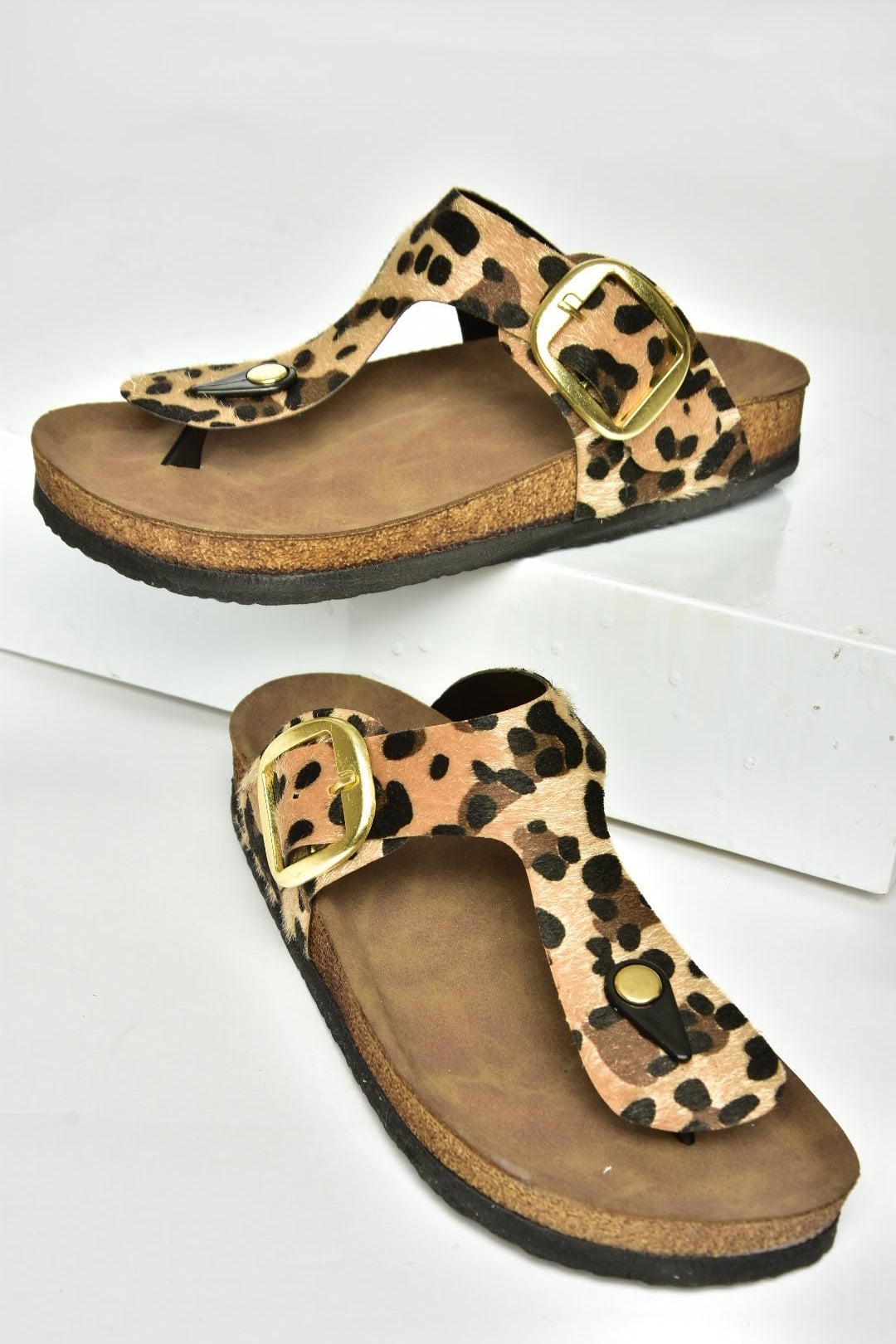 U777917002 Leopar Süet Parmak Arası Kadın Terlik