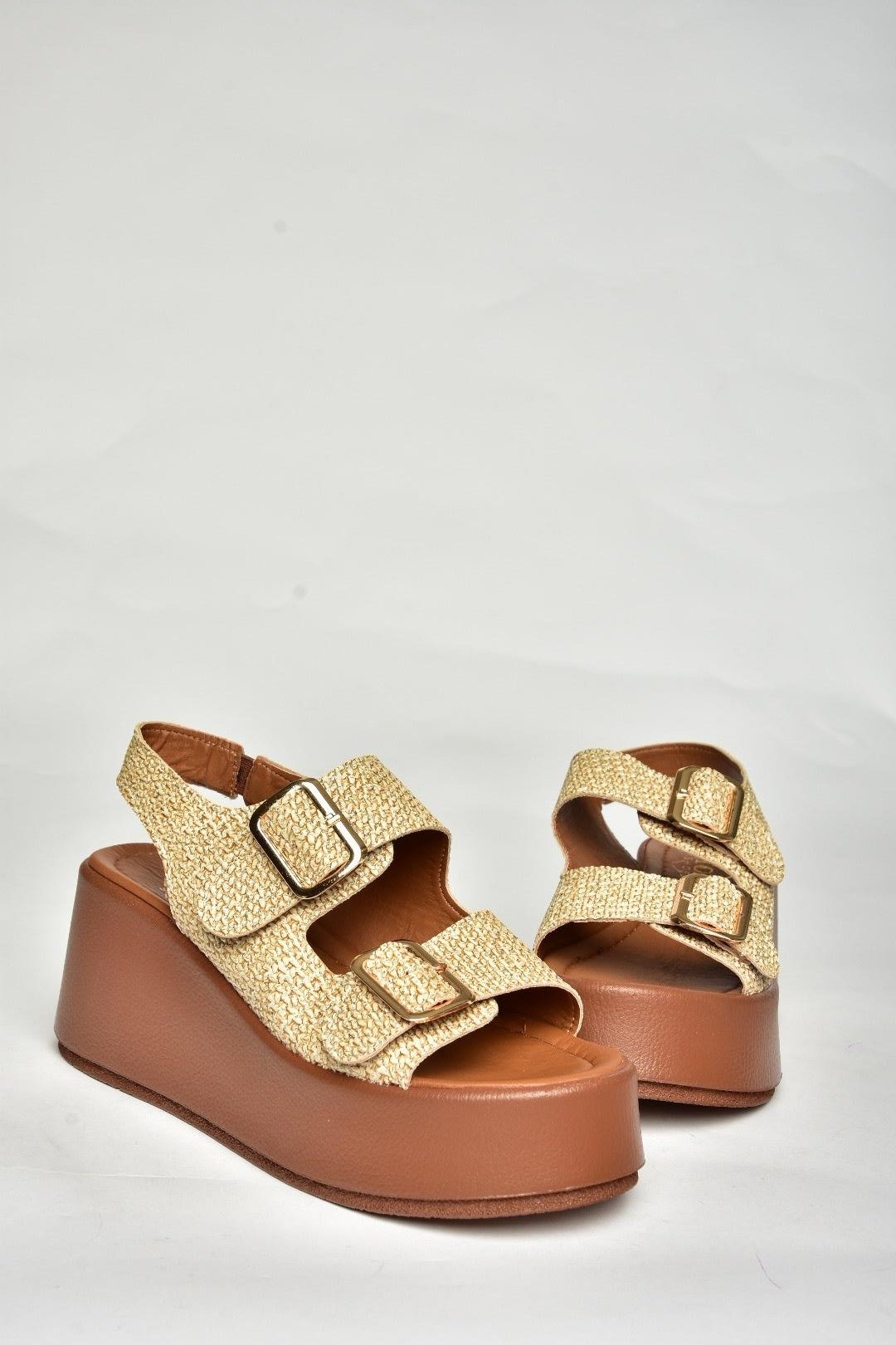 U946418517 Bej Hasır Dolgu Topuklu Kadın Ayakkabı