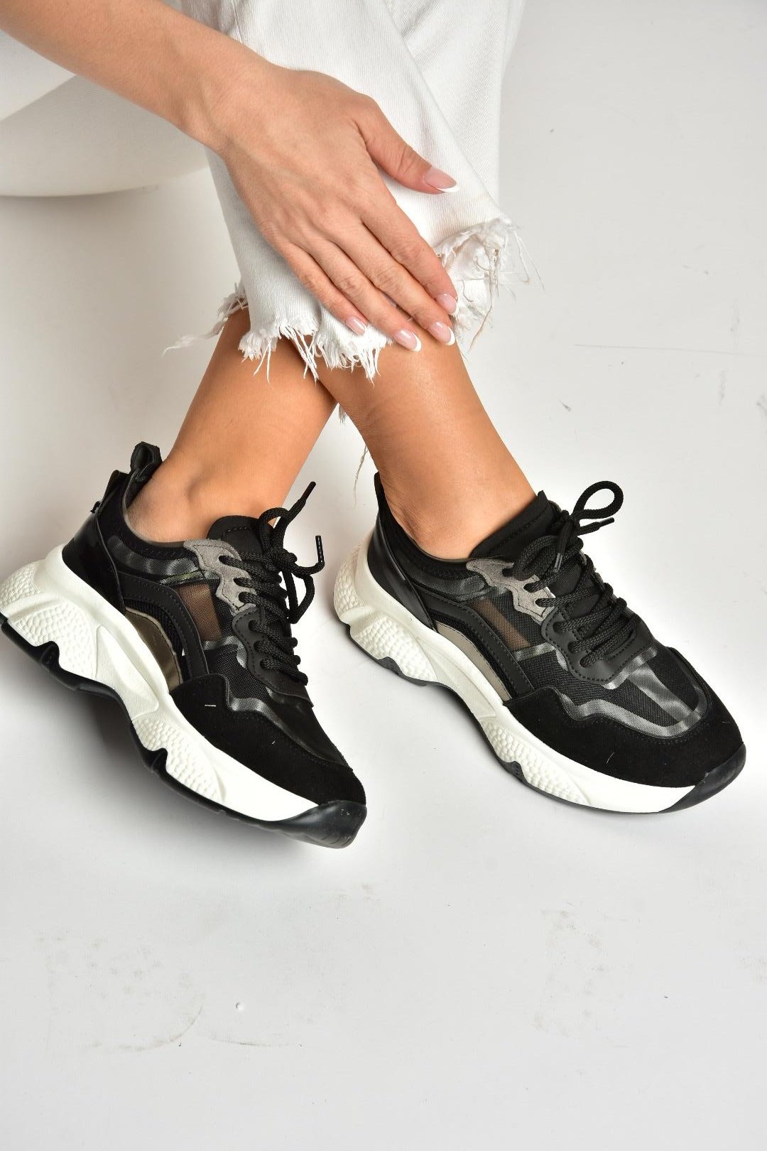 U973568209 Siyah Kalın Tabanlı Spor Ayakkabı Sneakers