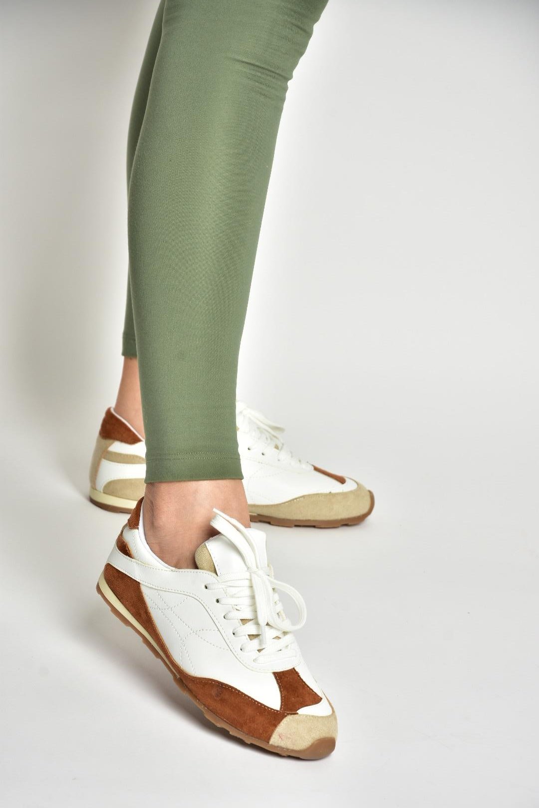 U973645209 Beyaz/Taba Spor Ayakkabı Sneakers