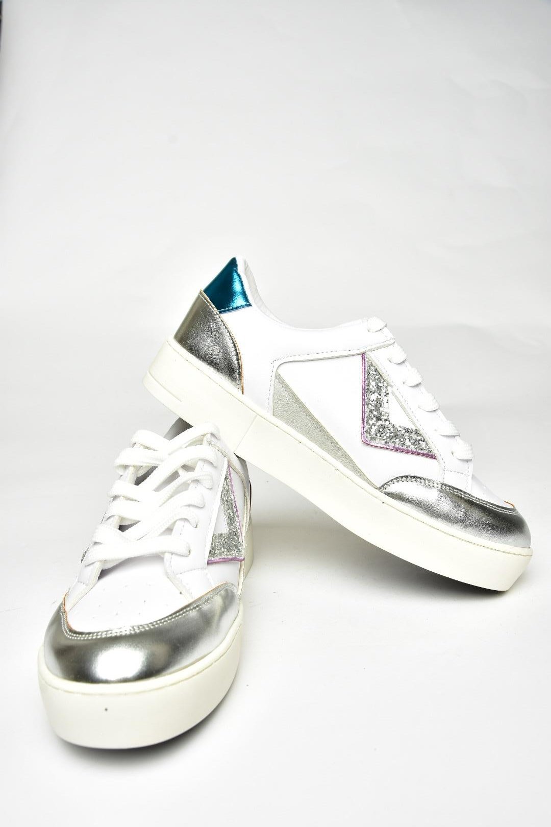 U973727209 Beyaz/Gümüş Spor Ayakkabı Sneakers