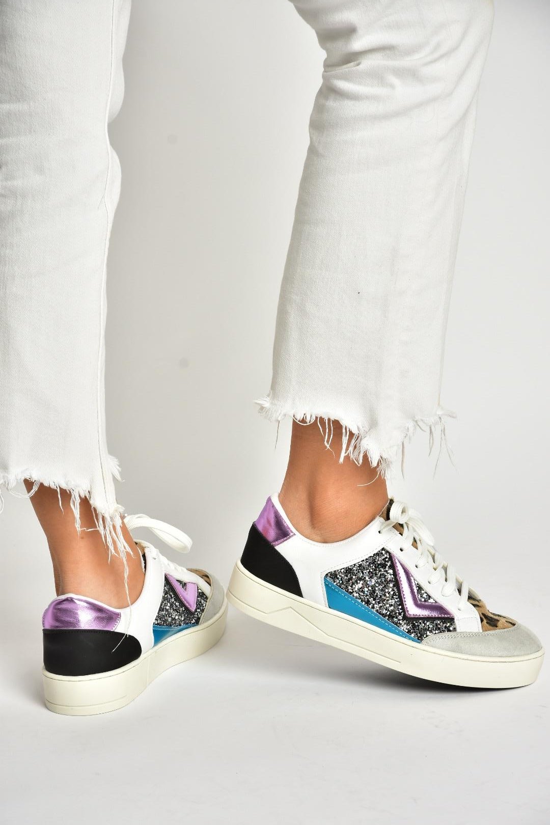U973727209 Beyaz/Leopar Spor Ayakkabı Sneakers