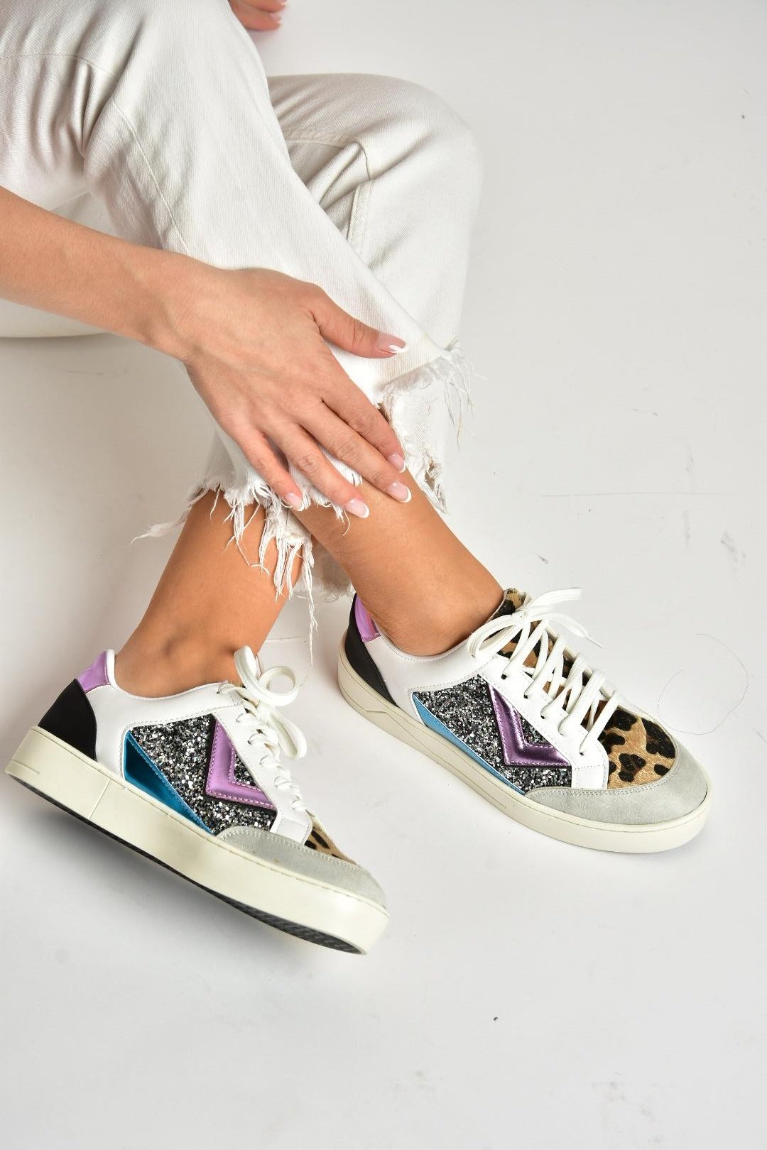 U973727209 Beyaz/Leopar Spor Ayakkabı Sneakers