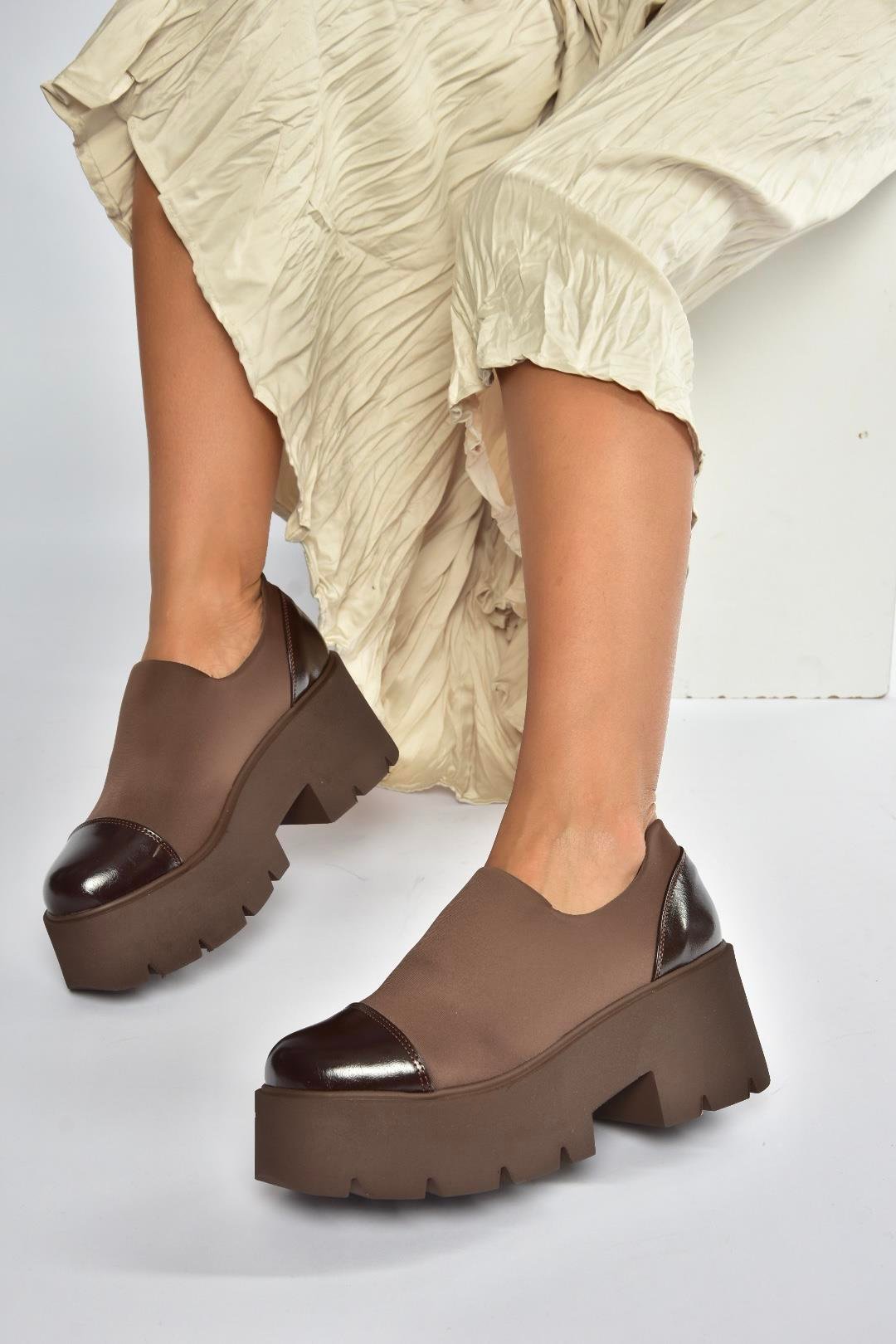 V272906404 Kahverengi Kumaş Kalın Tabanlı Kadın Ayakkabı