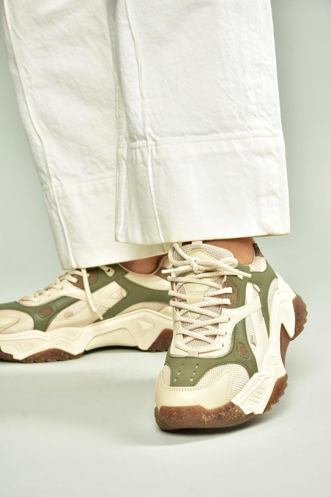 V312613509 Haki/Bej Spor Ayakkabı Sneakers