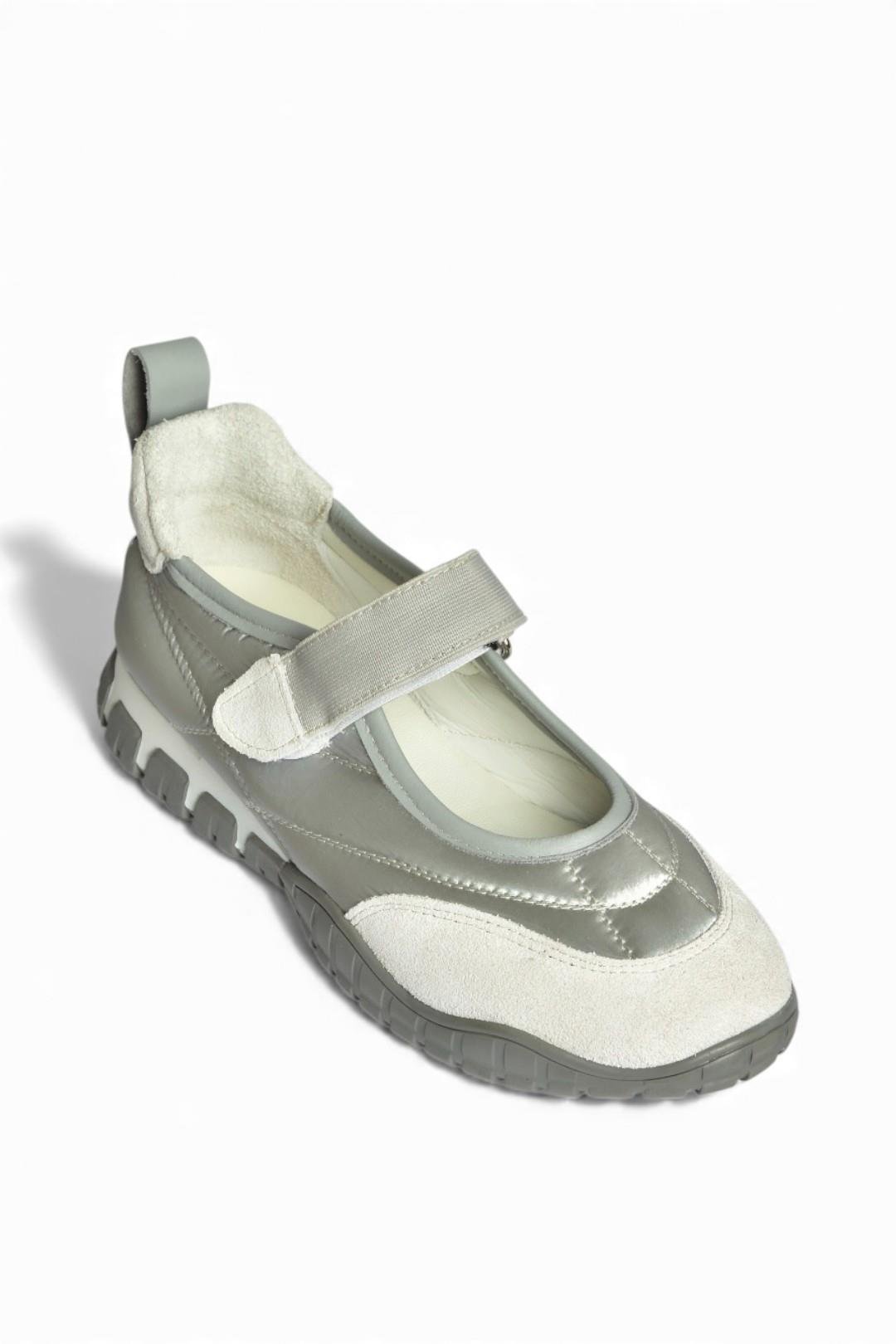 V312651304 Gri Kumaş Bantlı Günlük Kadın Ayakkabı