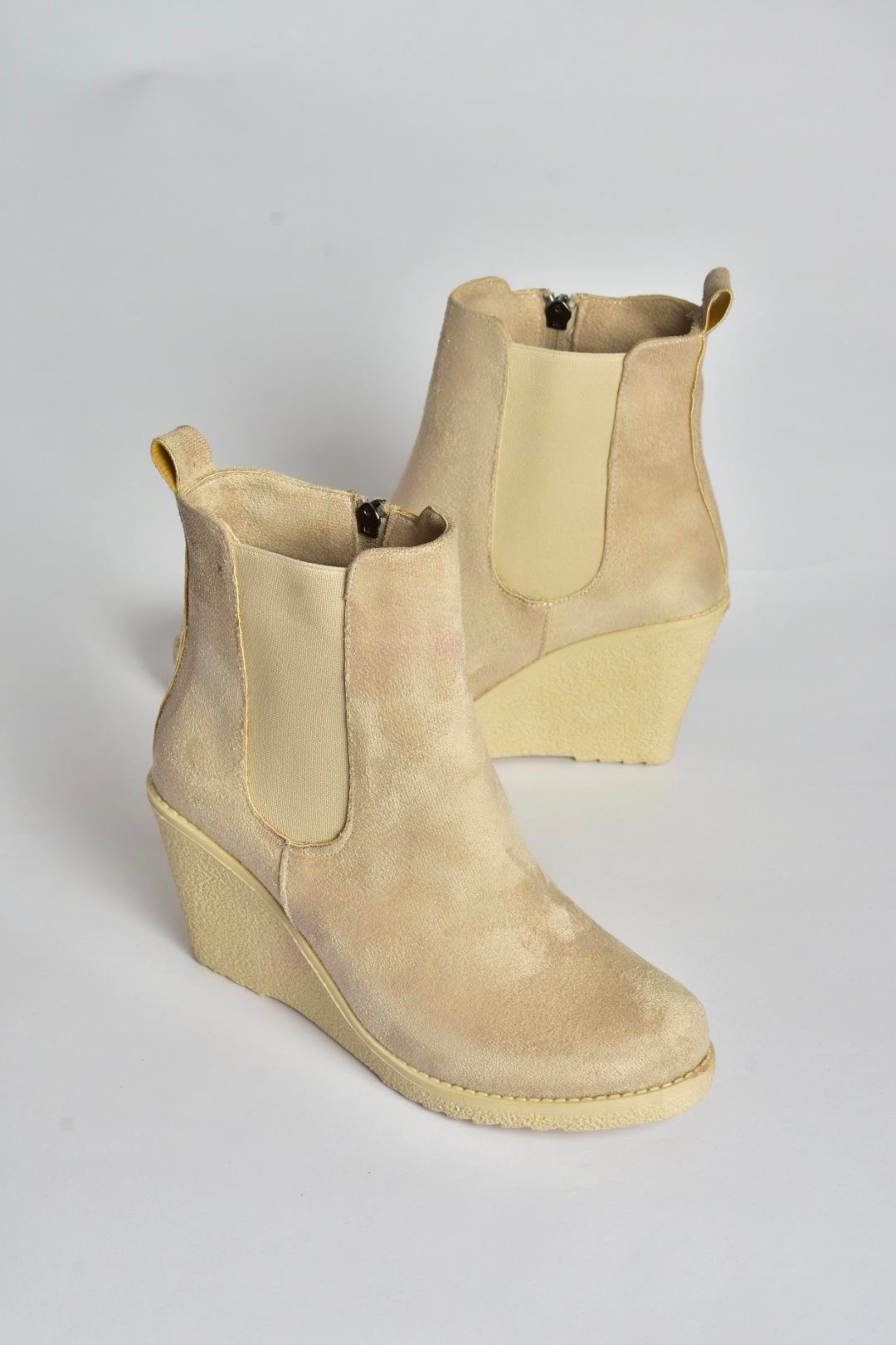 V361197002 Ten Süet Dolgu Topuklu Kadın Bot