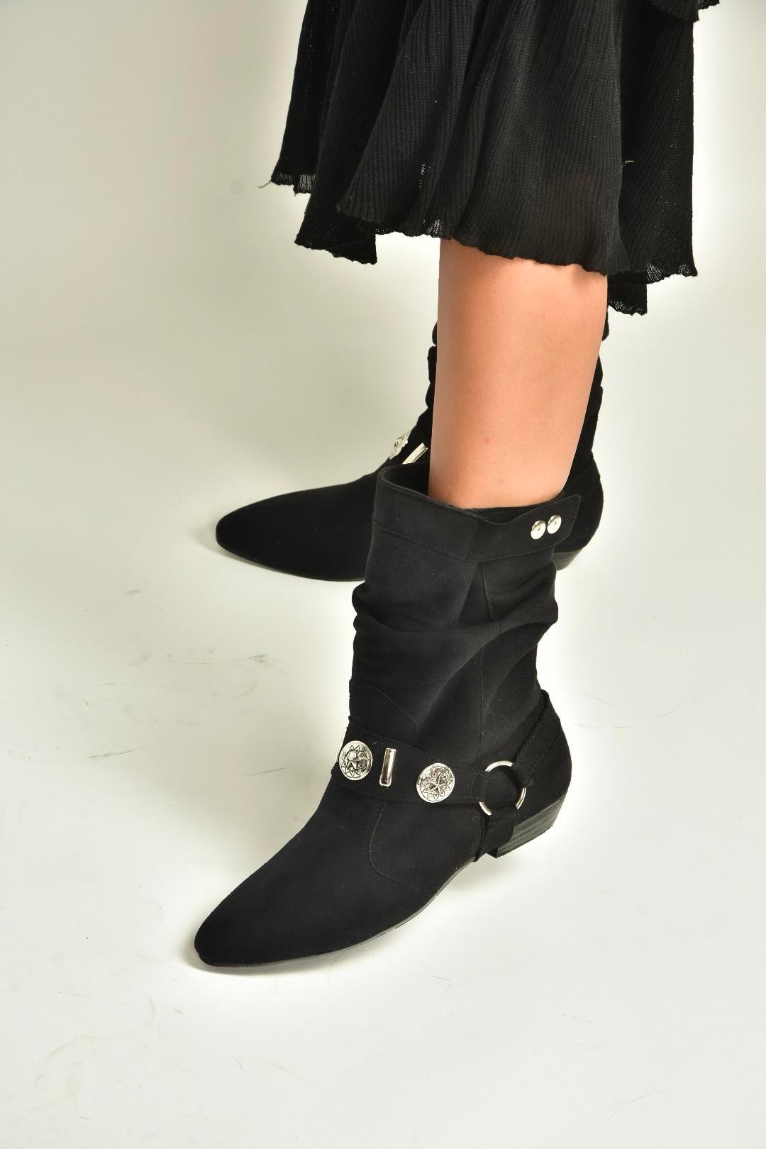 V380519002 Siyah Süet Düz Tabanlı Rahat Kalıp Kadın Bot