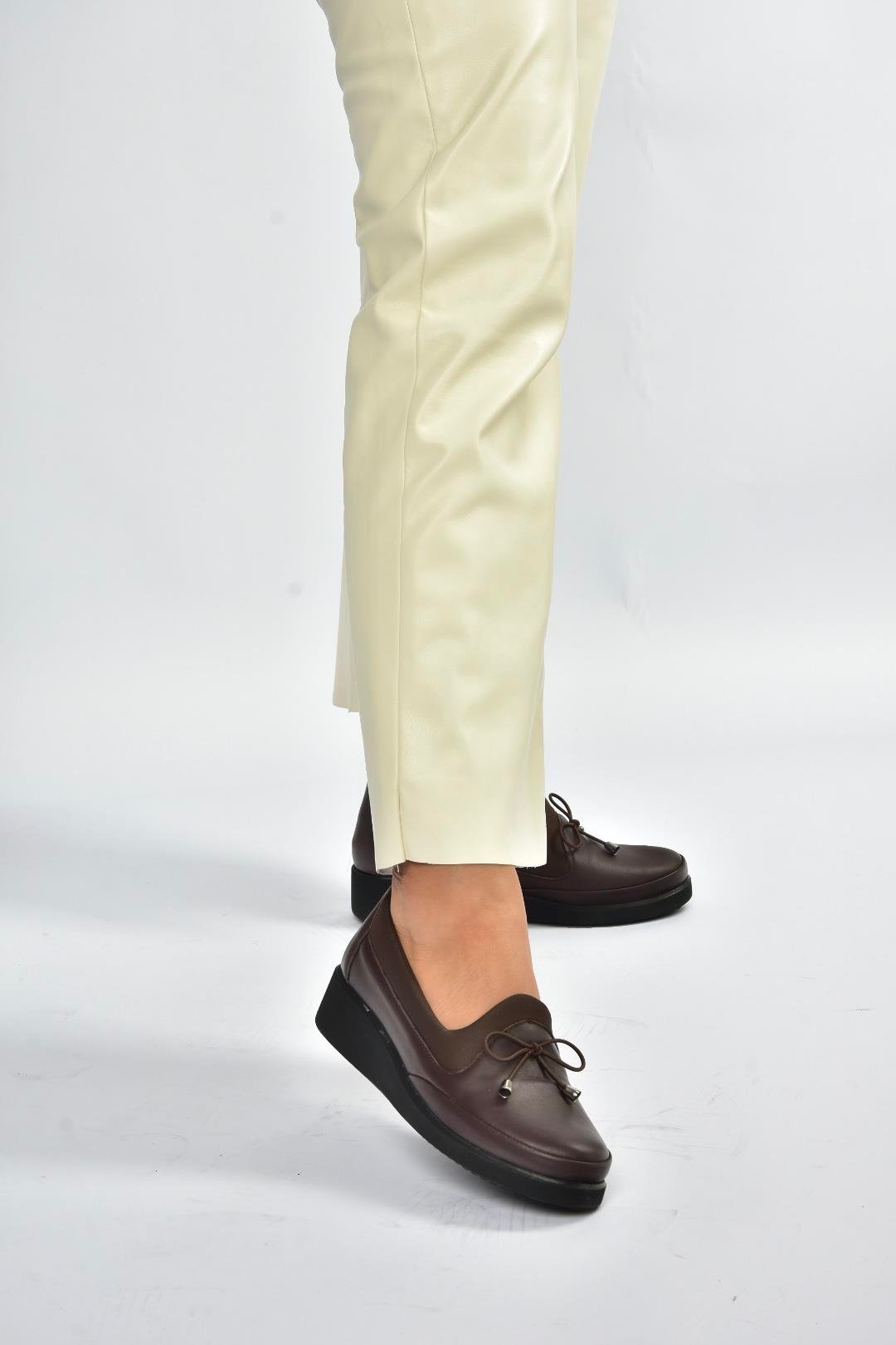 V555075003 Kahverengi Hakiki Deri Comfort Ortopedik Taban Kadın Ayakkabı