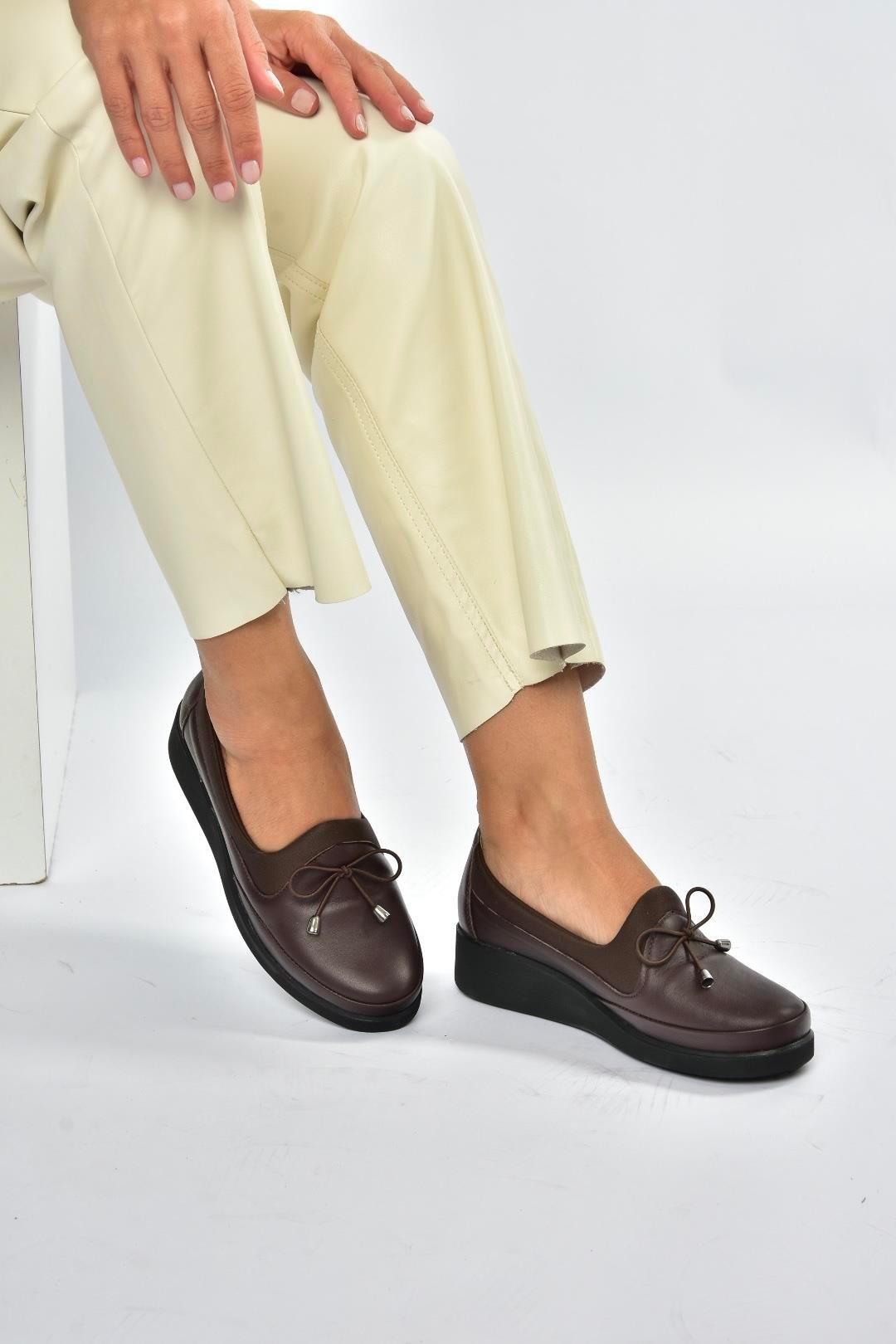 V555075003 Kahverengi Hakiki Deri Comfort Ortopedik Taban Kadın Ayakkabı