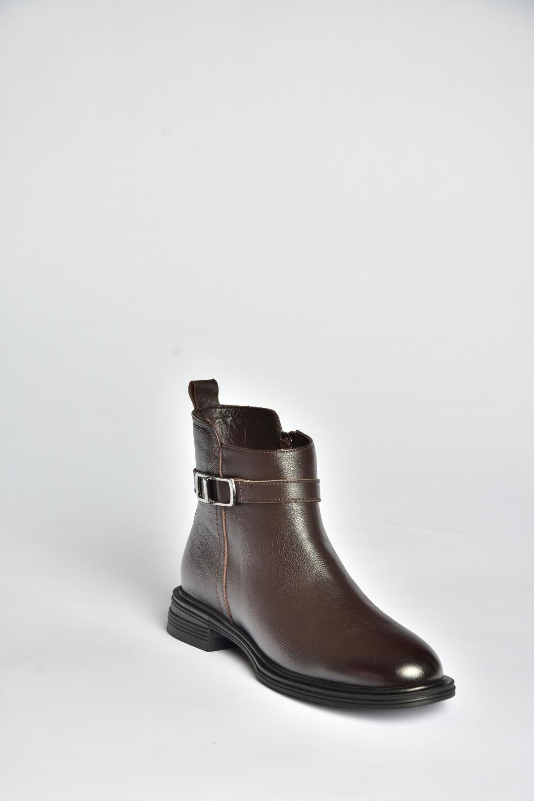 V555255503 Kahverengi Alçak Tabanlı Hakiki Deri Kadın Bot