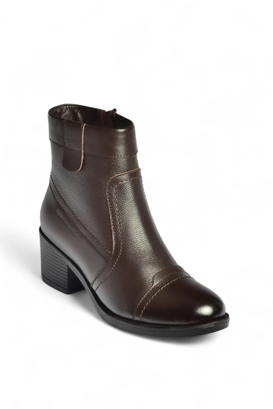 V555567203 Kahverengi Alçak Topuklu Comfort Ortopedik Taban Kadın Bot