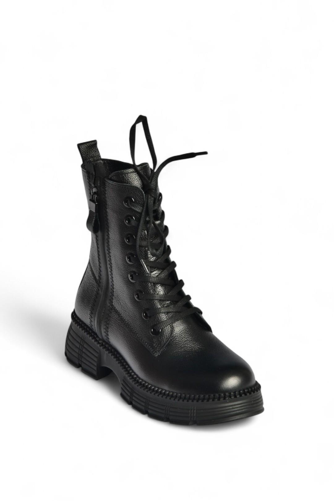 V555589103 Siyah Hakiki Deri Bağcıklı Postal Bot