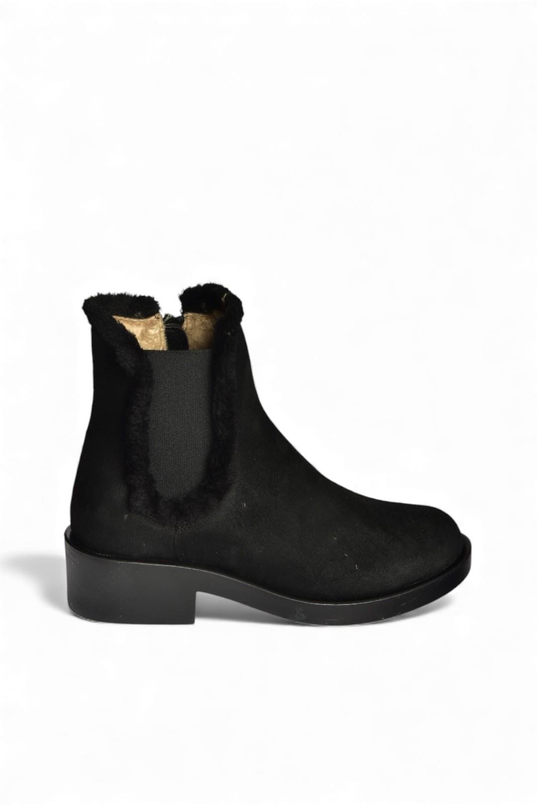 V674121402 Siyah İçi Kürklü Alçak Topuklu Kadın Bot