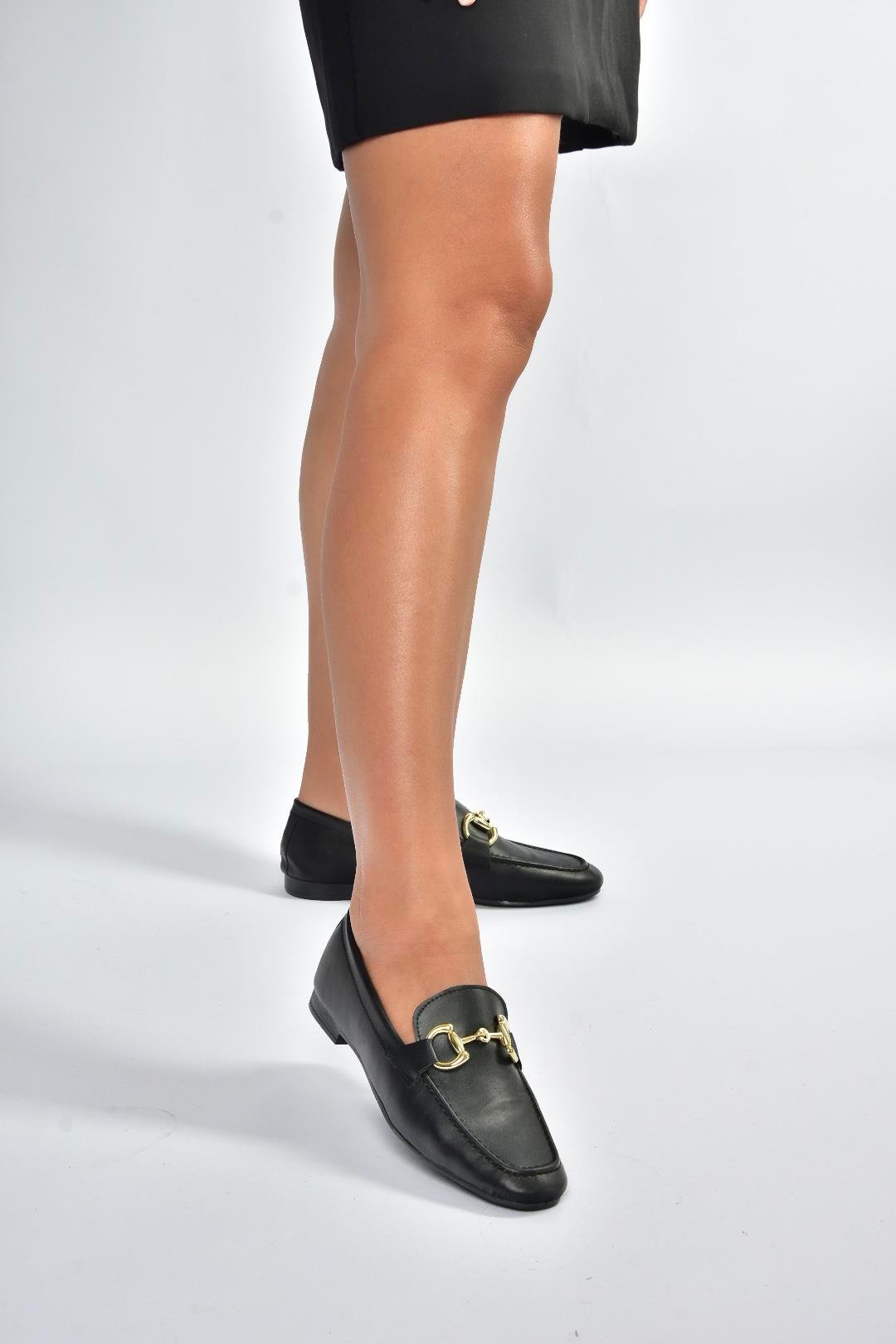 V780161209 Siyah Günlük Kadın Ayakkabı