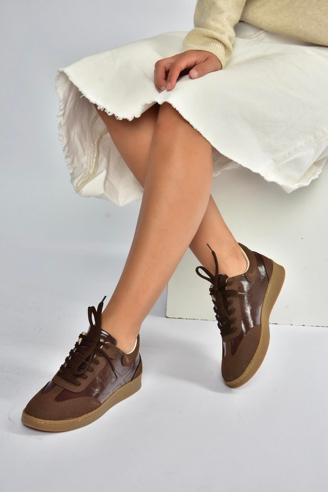 V820104802 Kahverengi Süet Spor Ayakkabı Sneakers