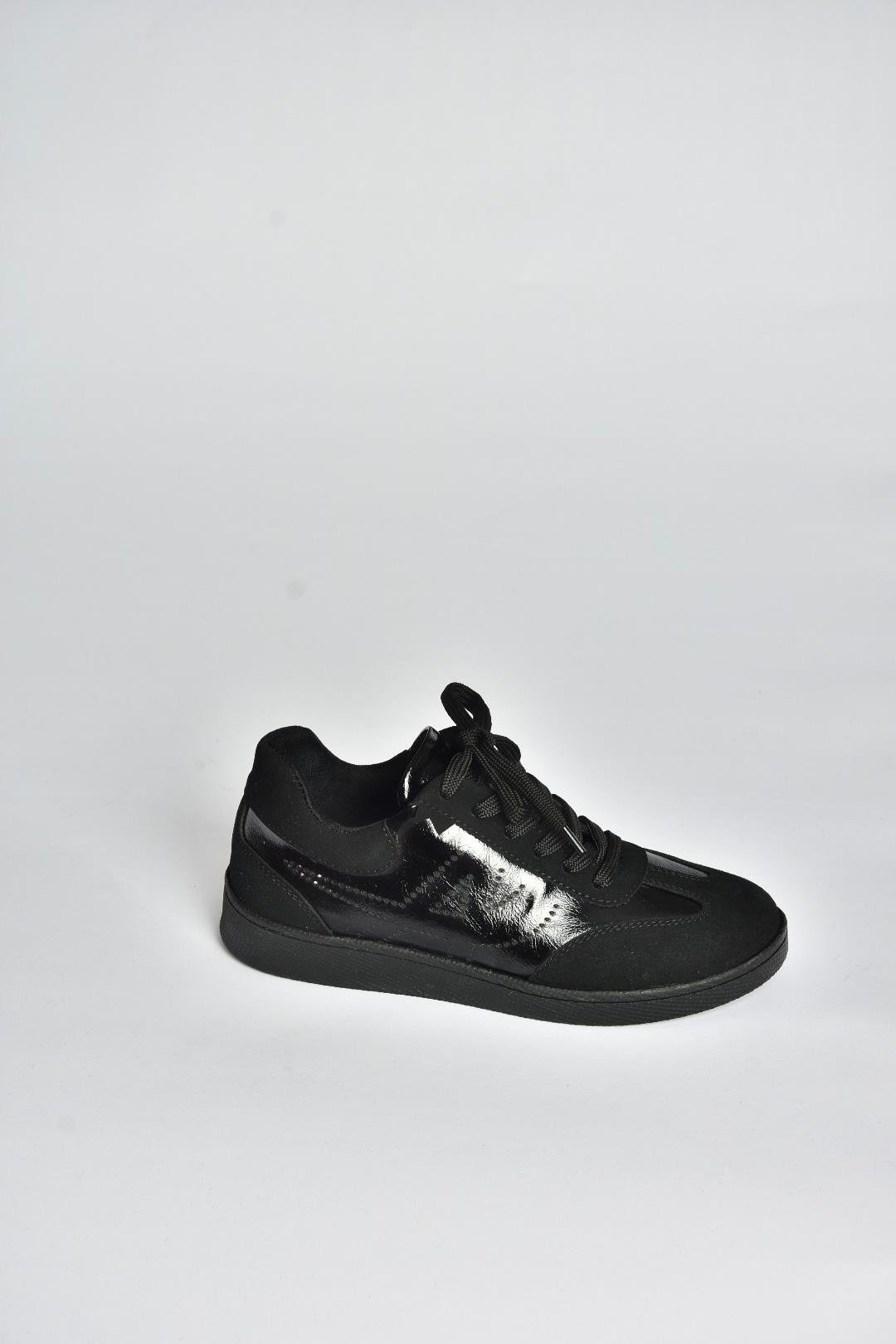 V820104802 Siyah Süet Spor Ayakkabı Sneakers