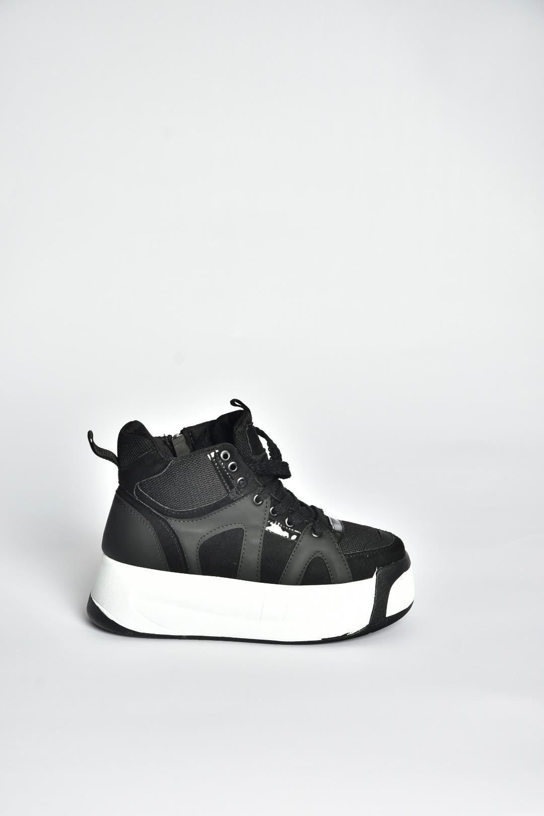 V973019102 Siyah/Beyaz Süet Kalın Tabanlı Kadın Spor Ayakkabı Sneakers