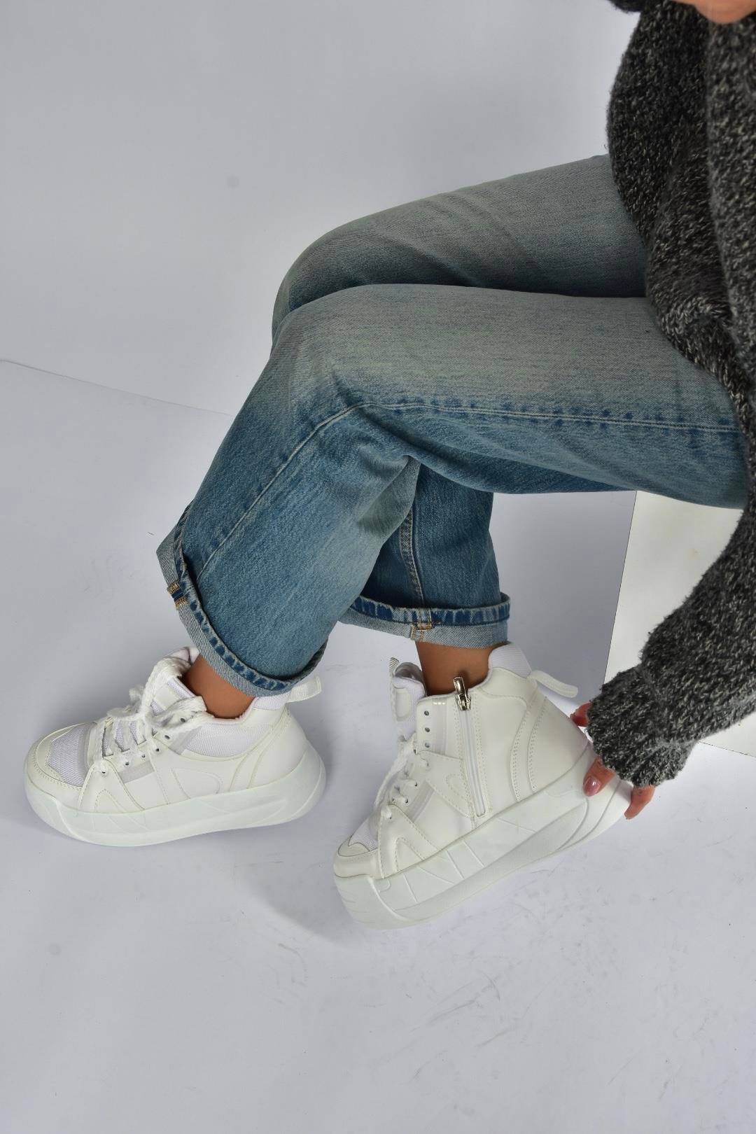 V973019109 Beyaz Kalın Tabanlı Kadın Spor Ayakkabı Sneakers