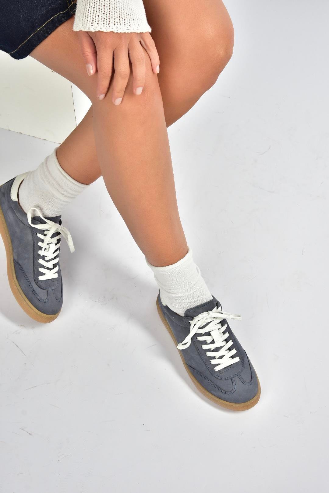 V999061501 Lacivert Hakiki Deri Nubuk Kadın Spor Ayakkabı Sneakers