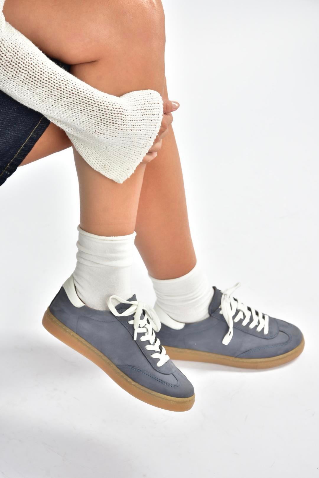 V999061501 Lacivert Hakiki Deri Nubuk Kadın Spor Ayakkabı Sneakers