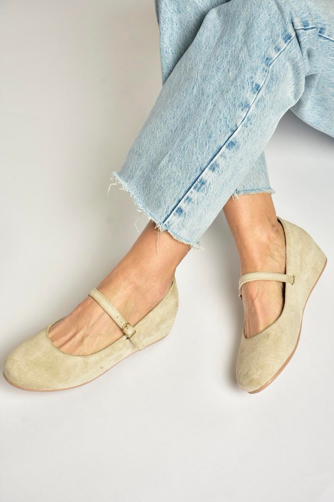 Y250770702 Ten Süet Alçak Dolgu Tabanlı Kadın Ayakkabı