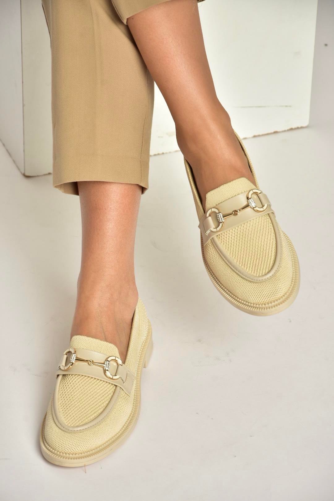 Y330722104 Bej Triko Kumaş Toka Detaylı Günlük Kadın Ayakkabı