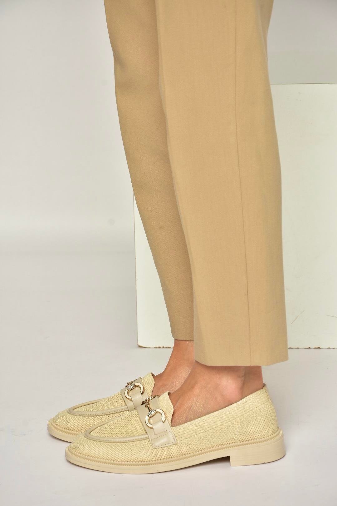 Y330722104 Bej Triko Kumaş Toka Detaylı Günlük Kadın Ayakkabı