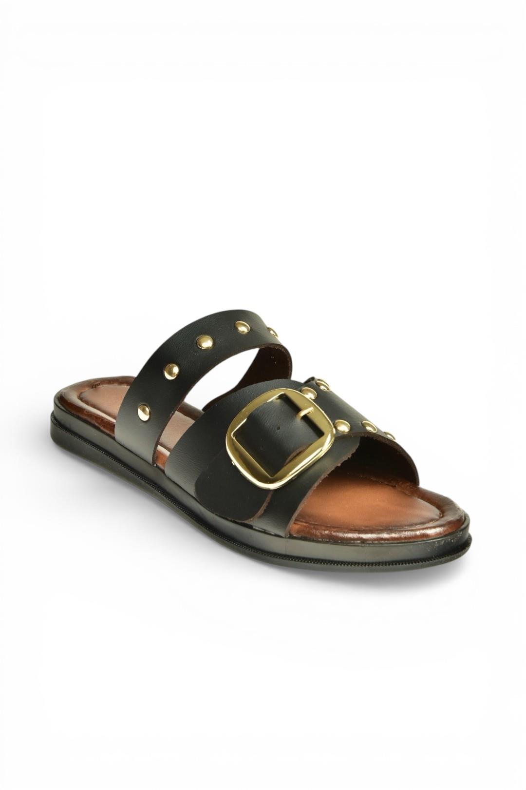 Y390450703 Siyah Hakiki Deri Zımba Detaylı Kadın Terlik