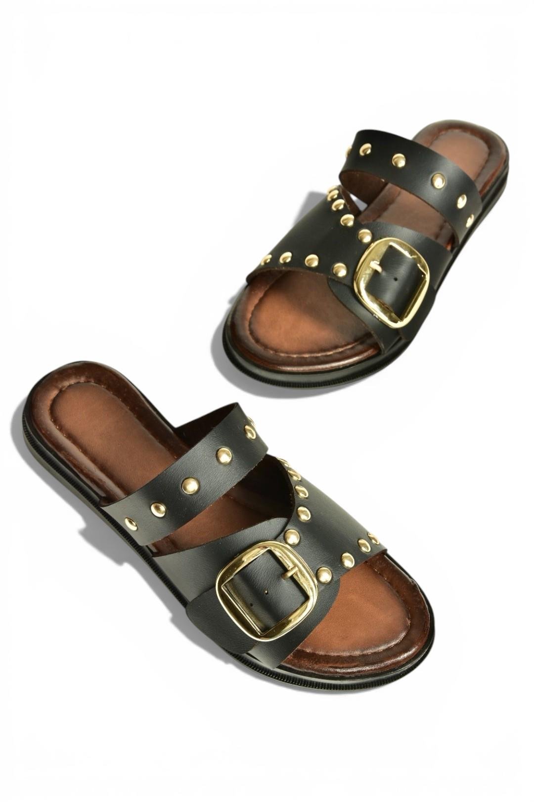 Y390450703 Siyah Hakiki Deri Zımba Detaylı Kadın Terlik