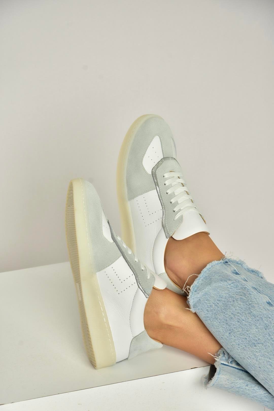 Y555201403 Beyaz Hakiki Deri Kadın Spor Ayakkabı Sneakers