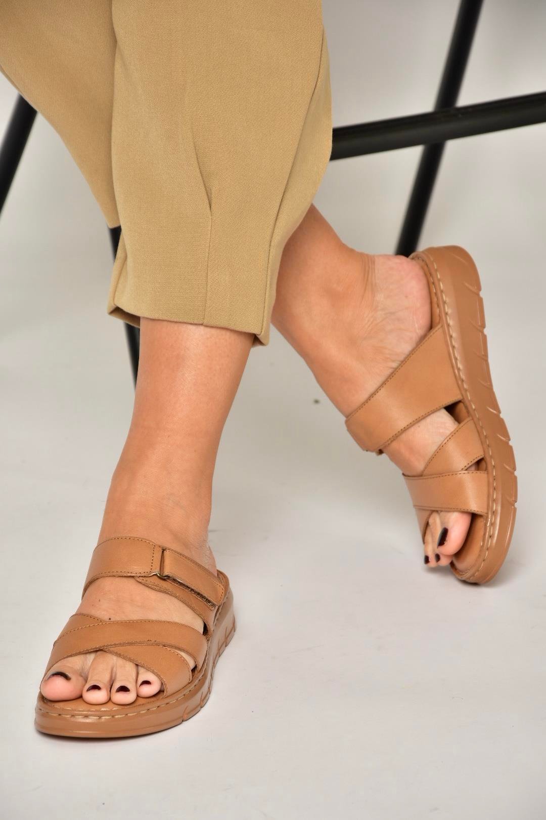 Y555532503 Taba Hakiki Deri Kadın Terlik