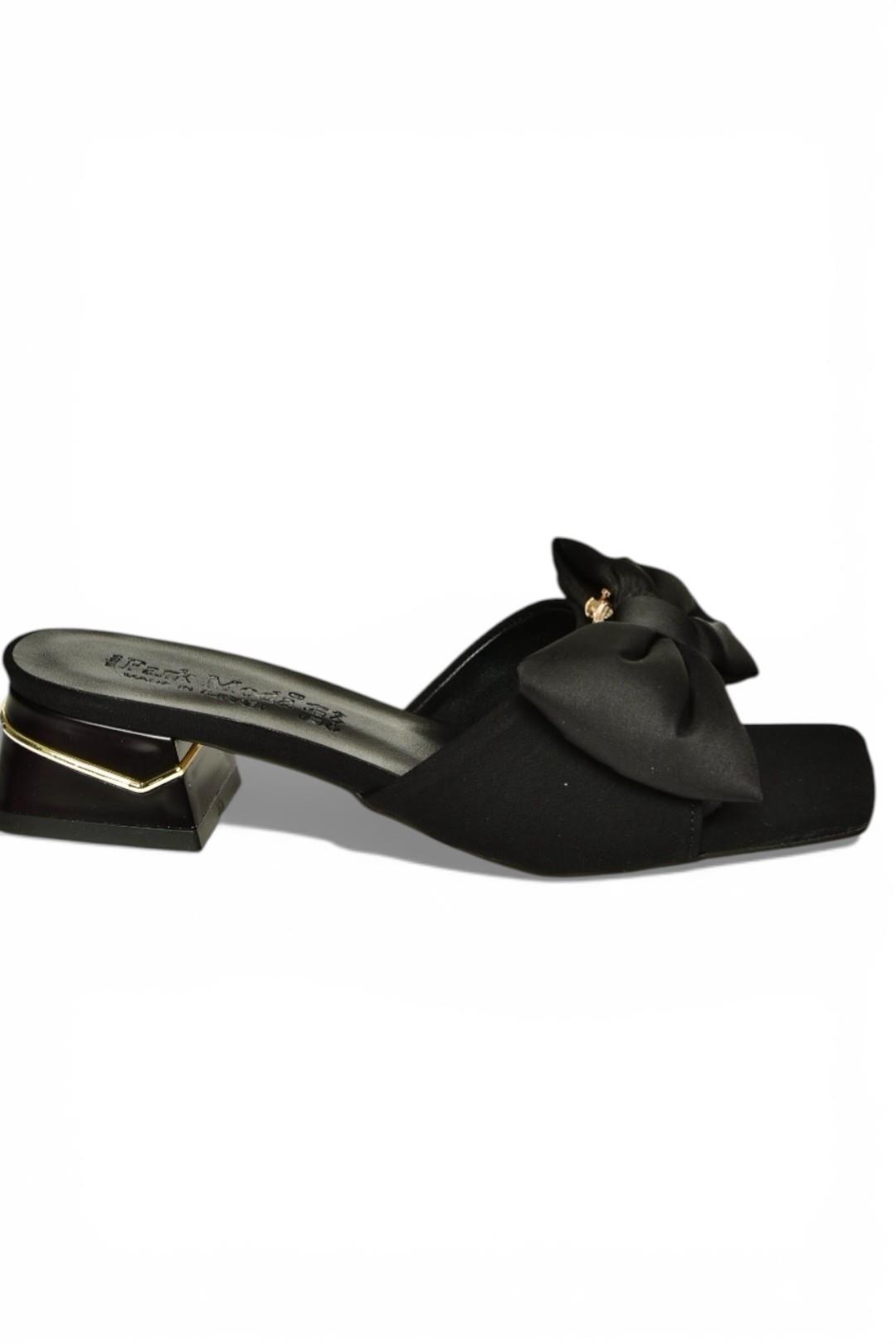 Y820780504 Siyah Kumaş Kalın Topuklu Kurdele Detaylı Kadın Terlik