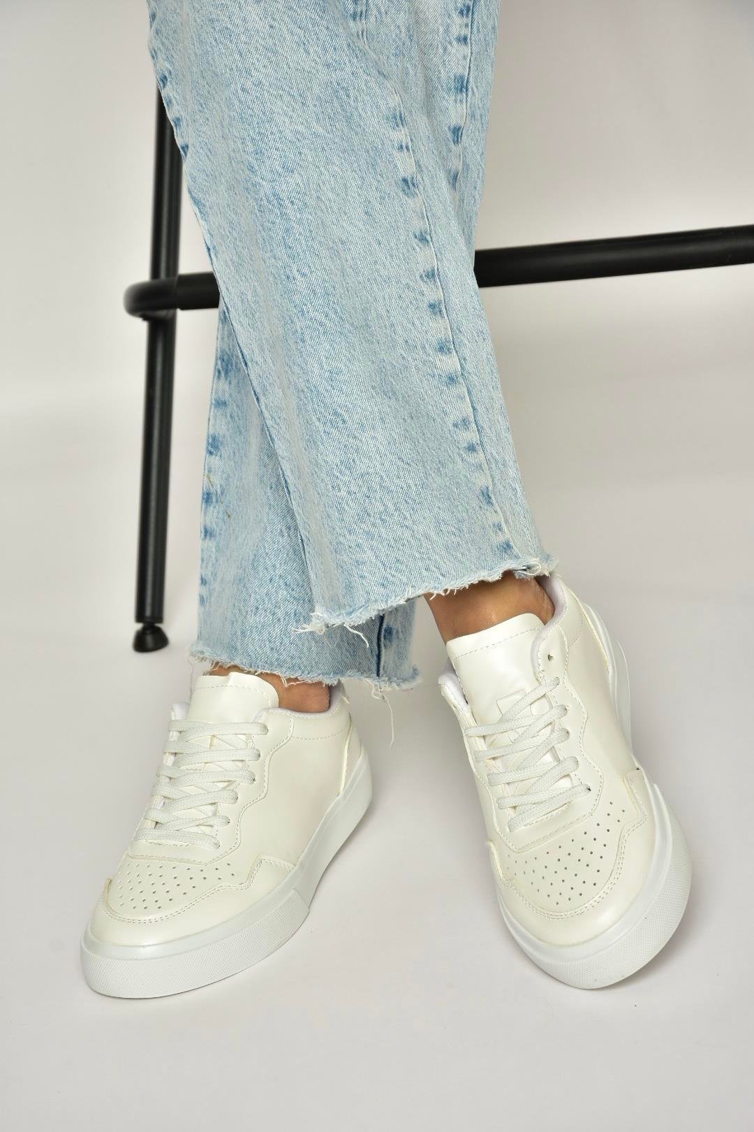 Y973890109 Beyaz Spor Ayakkabı Sneakers