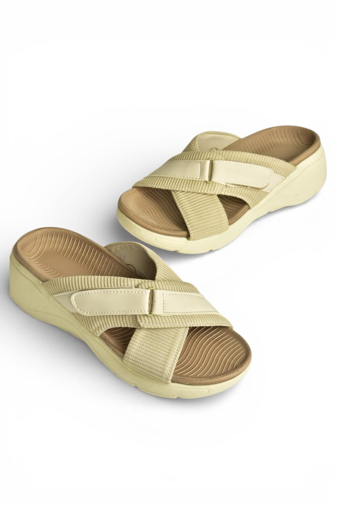 Y973935004 Bej Kumaş Kalın Tabanlı Kadın Terlik