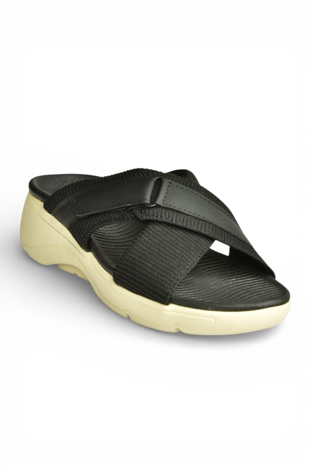 Y973935004 Siyah Kumaş Kalın Tabanlı Kadın Terlik