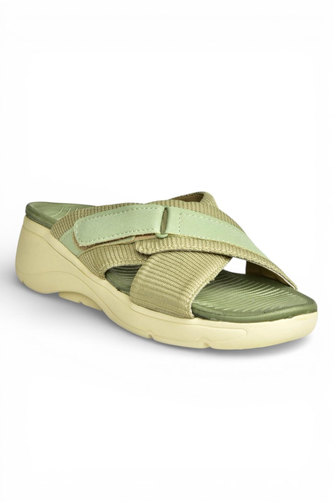 Y973935004 Yeşil Kumaş Kalın Tabanlı Kadın Terlik