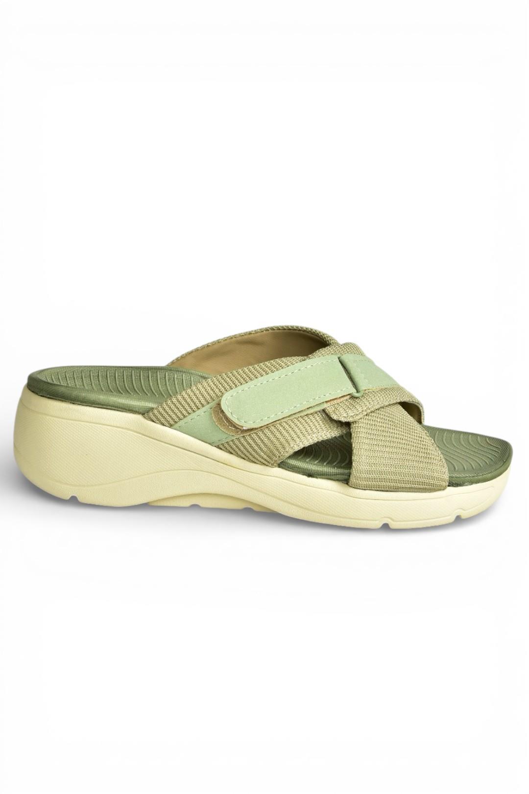 Y973935004 Yeşil Kumaş Kalın Tabanlı Kadın Terlik
