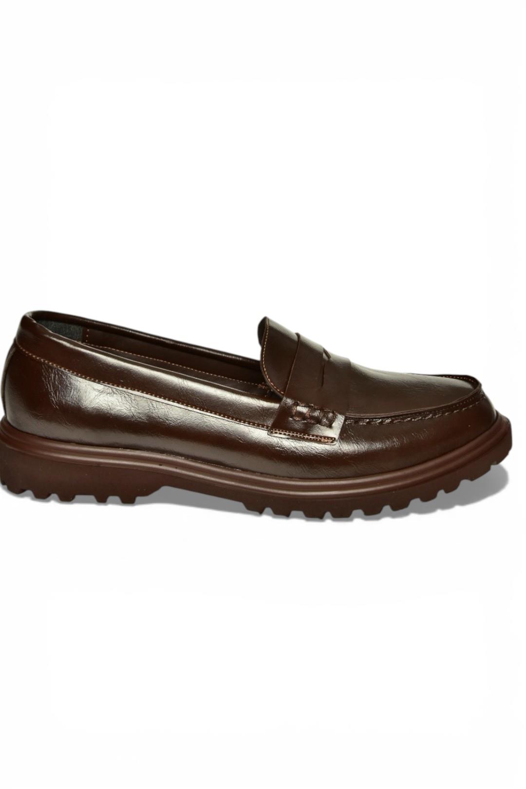 Y996051060 Kahverengi Rustik Alçak Tabanlı Kadın Makosen Ayakkabı