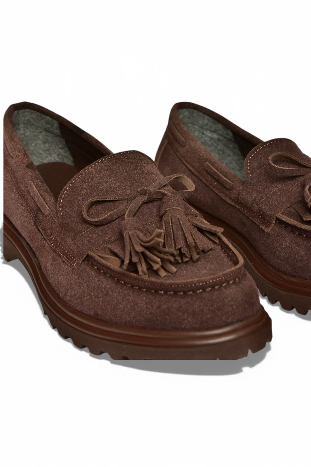 Y996653002 Kahverengi Süet Püskül Detaylı Kadın Makosen Ayakkabı