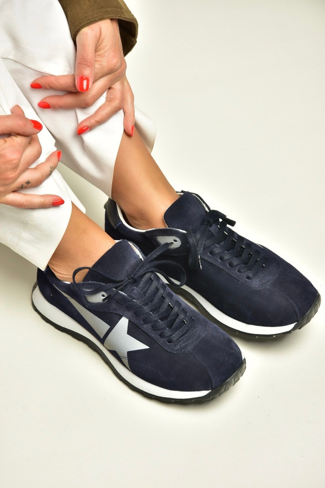 Z312516661 Lacivert Hakiki Deri Süet Kadın Spor Ayakkabı Sneakers
