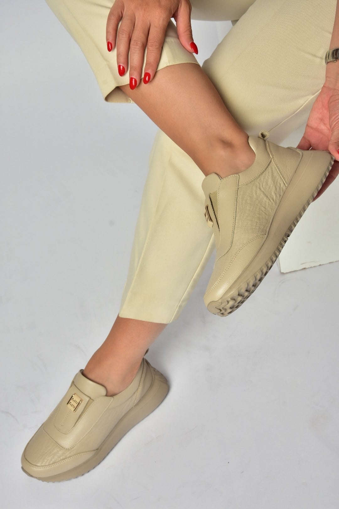 Z555091903 Vizon Hakiki Deri Kalın Tabanlı Spor Ayakkabı Sneakers