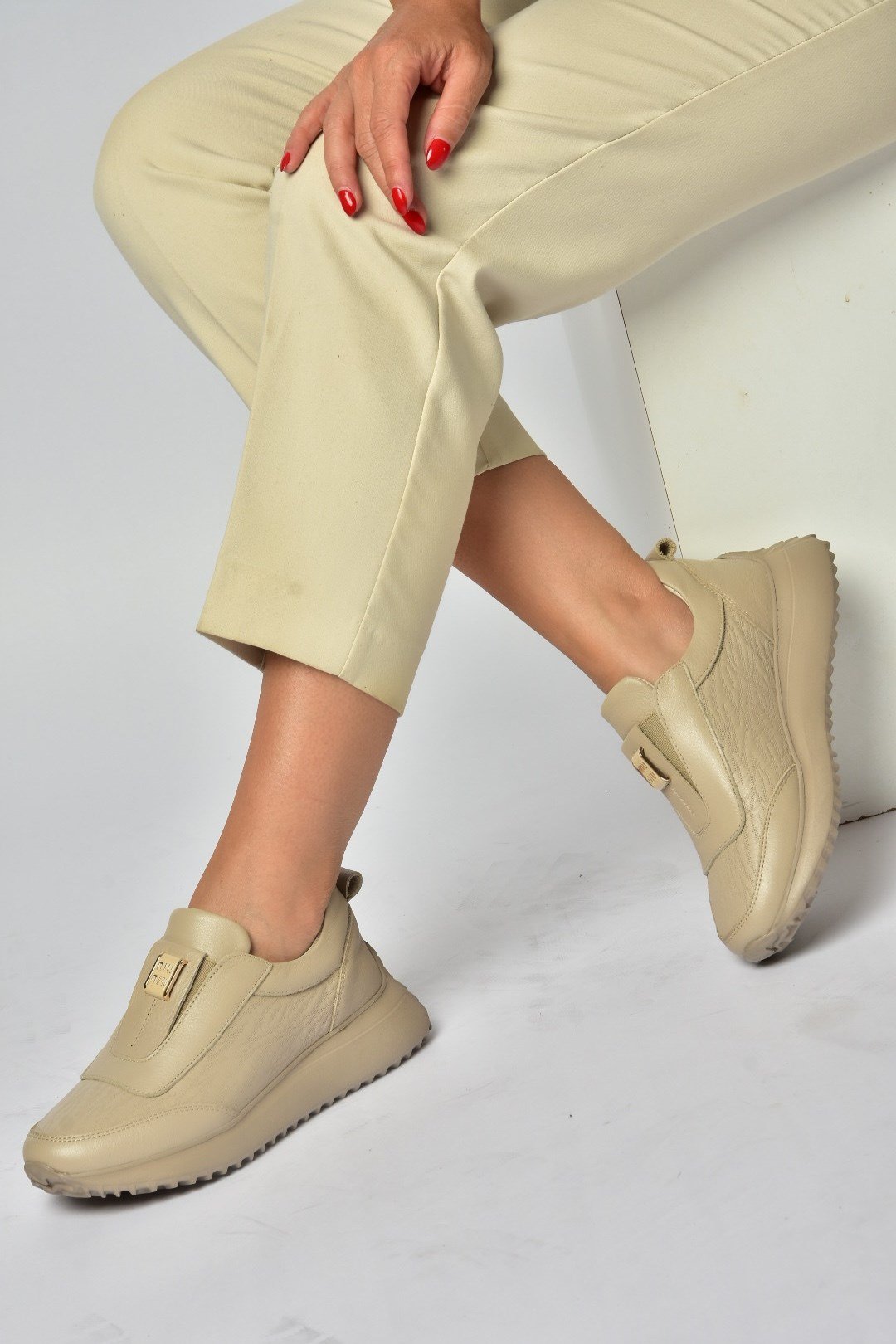 Z555091903 Vizon Hakiki Deri Kalın Tabanlı Spor Ayakkabı Sneakers