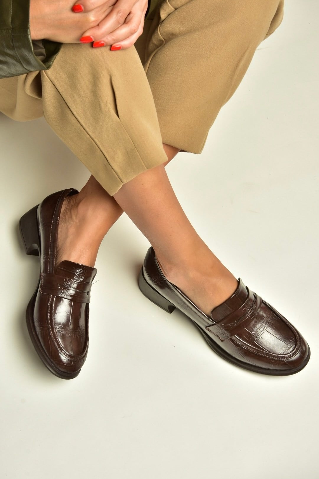 Z820066211 Kahverengi Kroko Baskılı Kalın Topuklu Loafer Ayakkabı