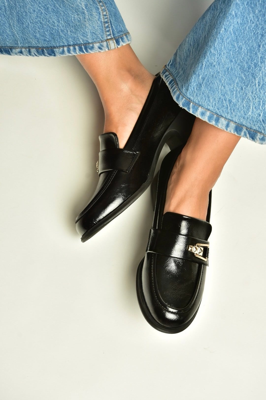Z820106460 Siyah Rustik Kalın Topuklu Loafer Ayakkabı