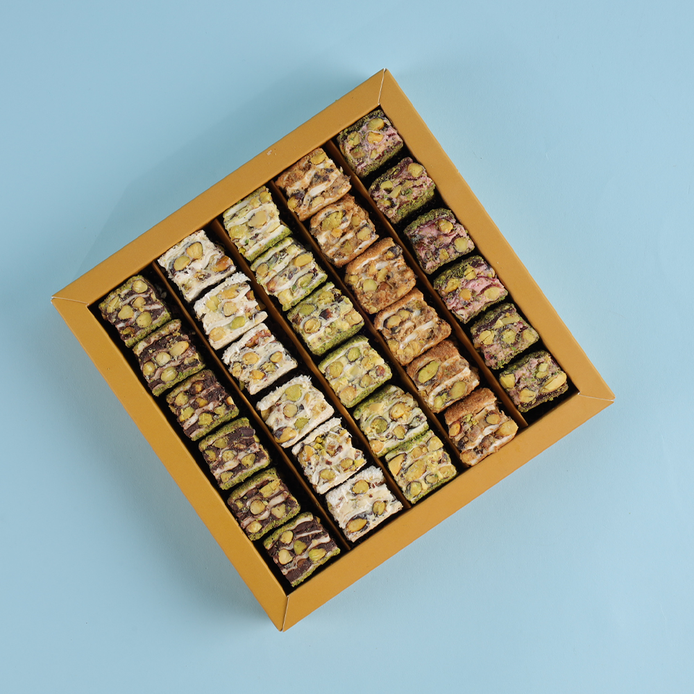 Antep Fıstıklı Baklava Lokum Serisi - Fuşya Kutu